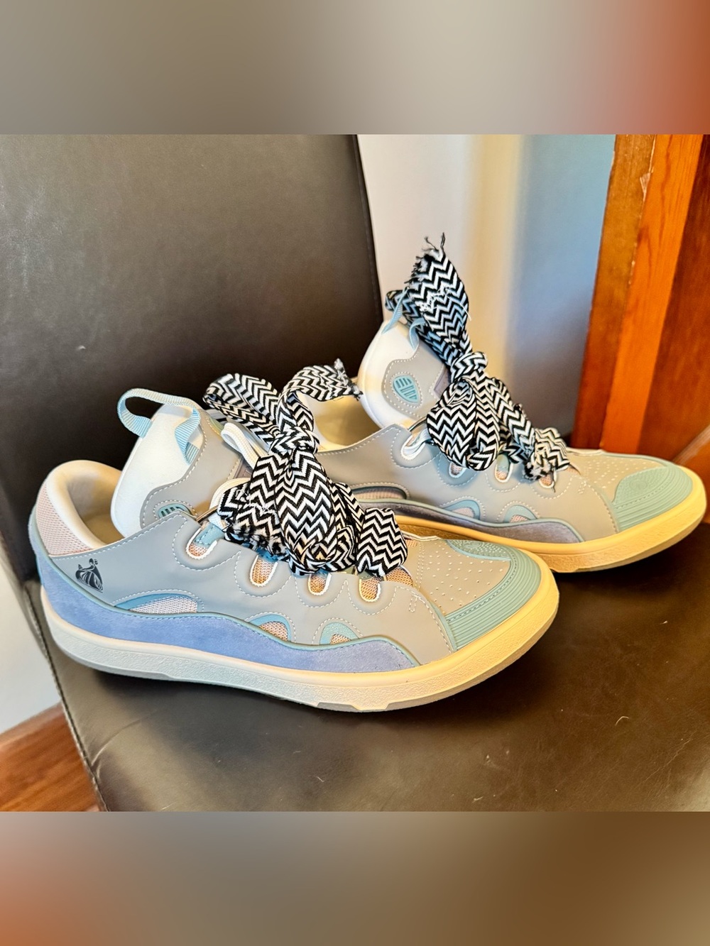 Fashion sneakers Size 9.5